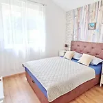 Villa Mira Póla