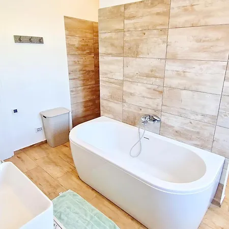 Mira Villa *
